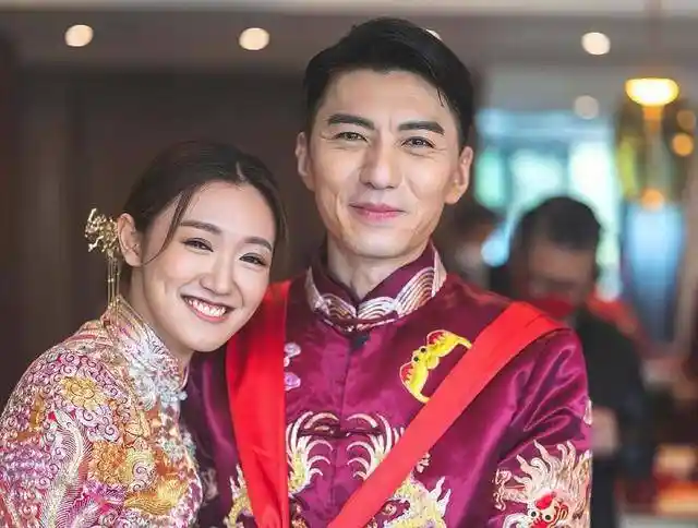 袁伟豪妻子孕肚高悬引热议,性感写真曝光喜讯临门