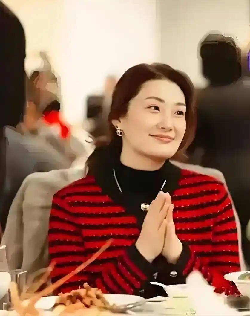 宗馥莉突宣布辞职!家族内斗升级,施幼珍不敌杜建英幕后博弈全曝光