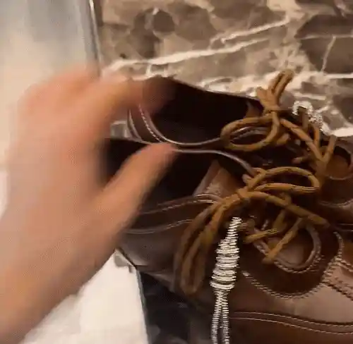 秋冬必备!这双复古羊皮鞋轻软如云,纪华菲小白实测惊艳出圈