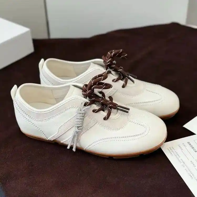 秋冬必备!这双复古羊皮鞋轻软如云,纪华菲小白实测惊艳出圈