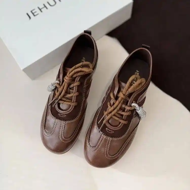 秋冬必备!这双复古羊皮鞋轻软如云,纪华菲小白实测惊艳出圈