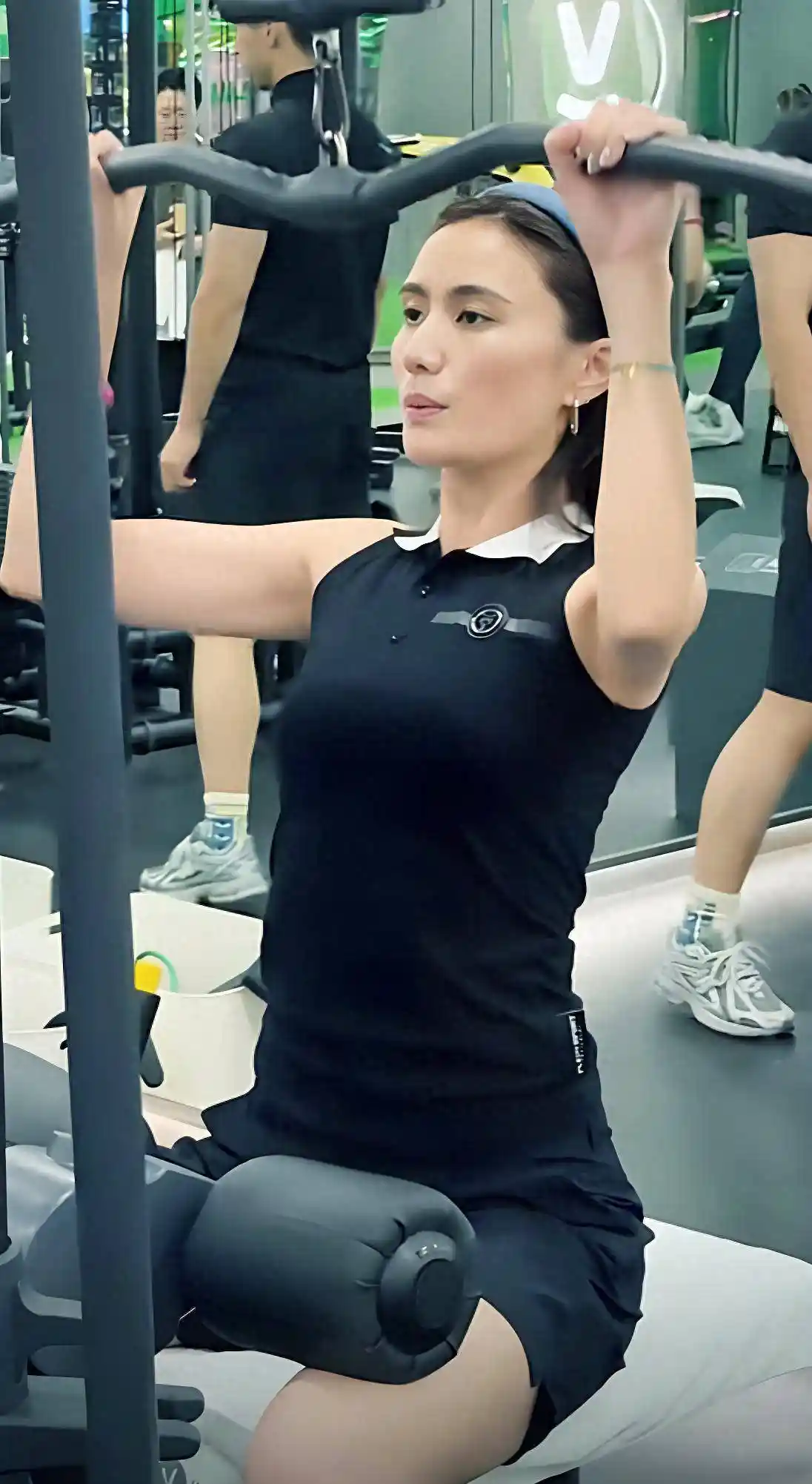 海哈金喜首露面引热议,无心一句话引爆网络舆情