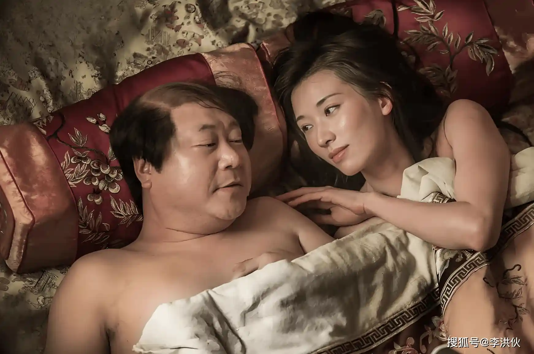 从模特到影后,50岁林志玲秋晚彩排美如少女,宅男女神嫁日籍丈夫引热议