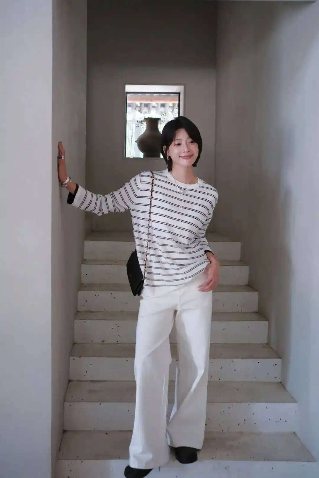 绝了!这件混纺条纹上衣火出圈,桑蚕丝羊毛质感惊艳全网