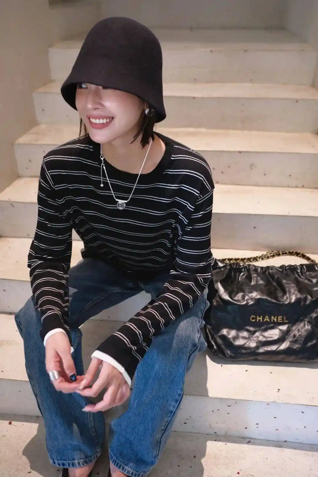 绝了!这件混纺条纹上衣火出圈,桑蚕丝羊毛质感惊艳全网