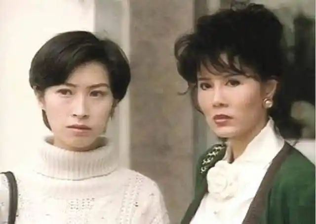 刘青云饭馆遭偷拍怒目瞪人,网友惊呼气场全开