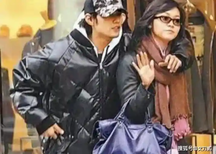 从妈妈的老路到豪门贵妇,侯佩岑的逆袭之路惊艳全场