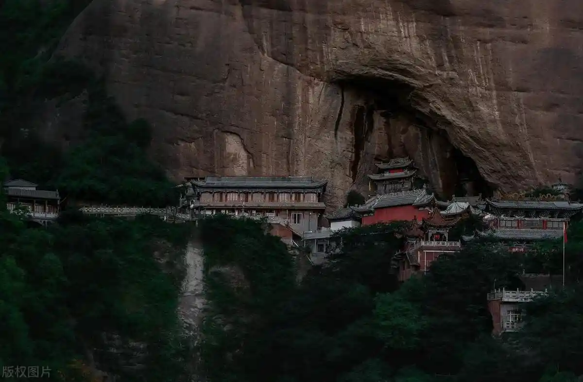 甘肃必打卡100景曝光！这些宝藏目的地你绝对想不到