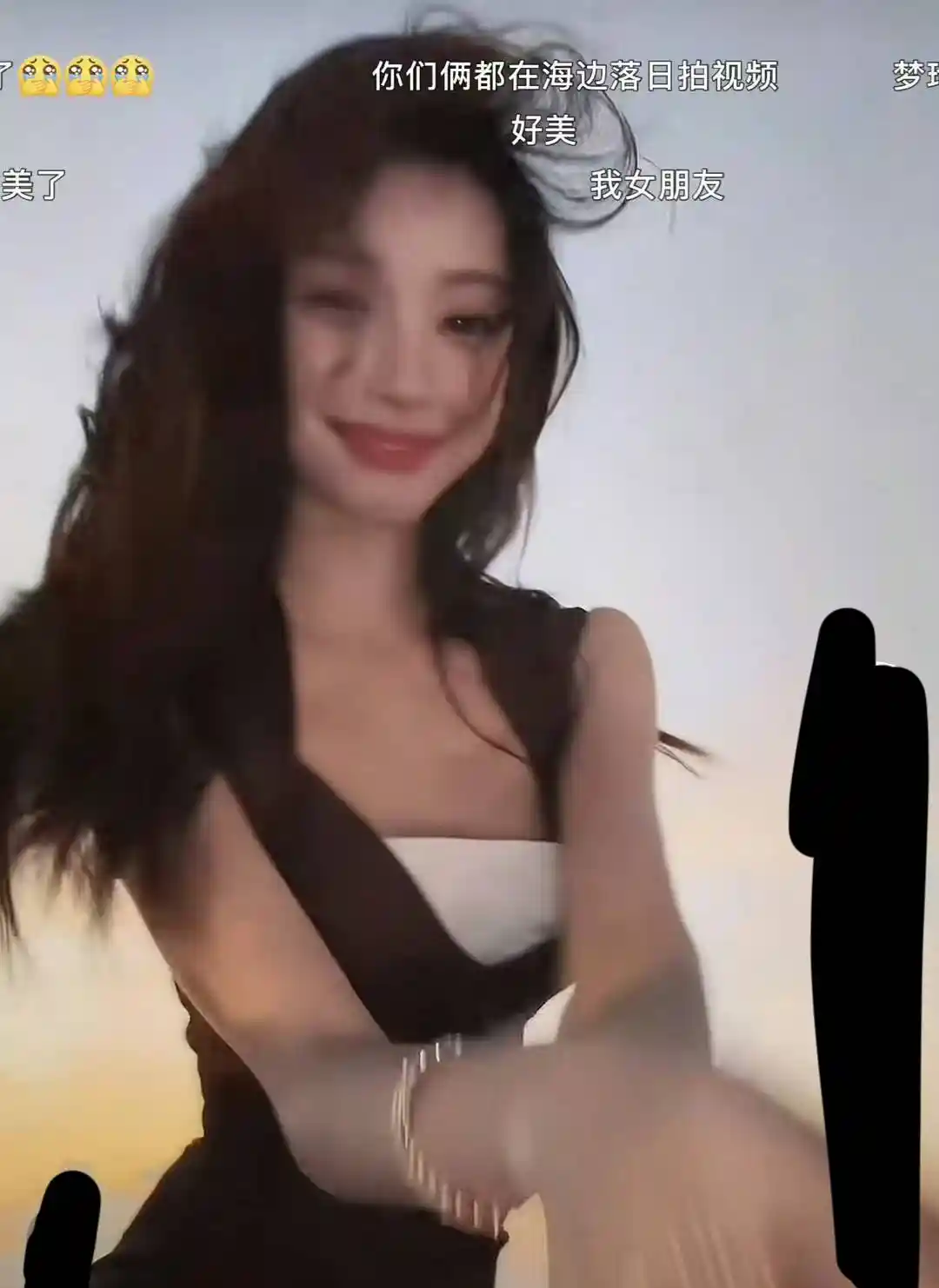 胡彦斌马尔代夫密会女网红？海边拥吻照曝光引爆全网热议