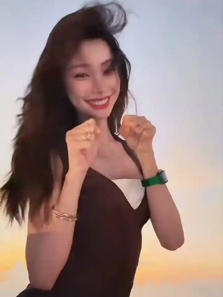 胡彦斌马尔代夫密会女网红？海边拥吻照曝光引爆全网热议