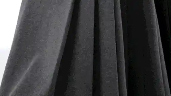 杨超越综艺路透惊艳全场！五套造型美到犯规，紫色穿搭成焦点