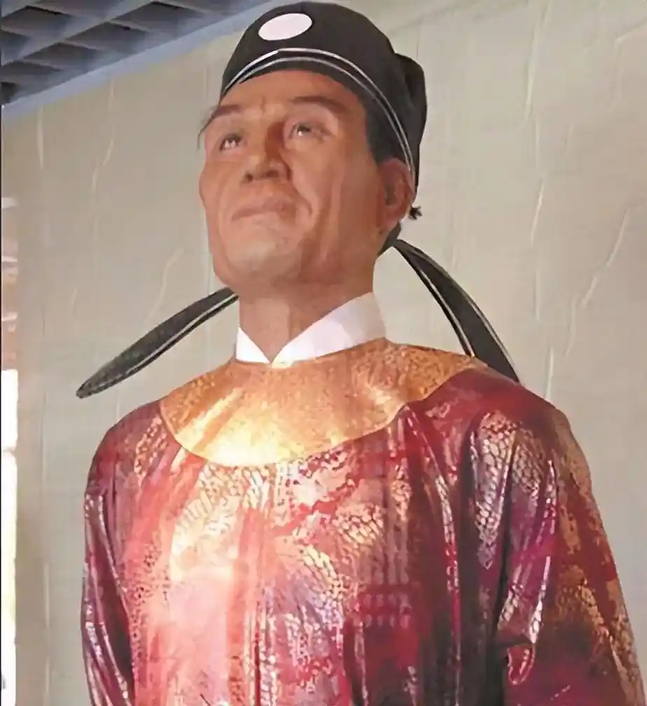 朱元璋为何怒斩灭族？这等背叛连铁血帝王也难容忍