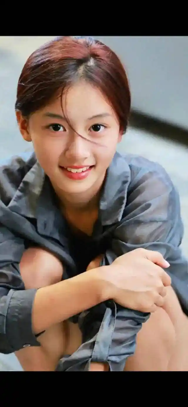 林俊杰深夜回应恋情：心照不宣，无需多言