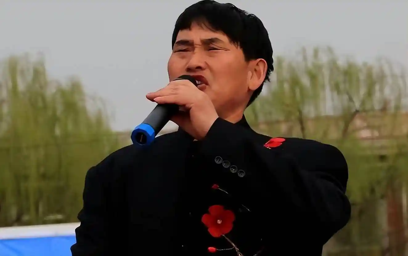 大衣哥前儿媳陈亚楠:从风波到‘笑话’的逆袭之路