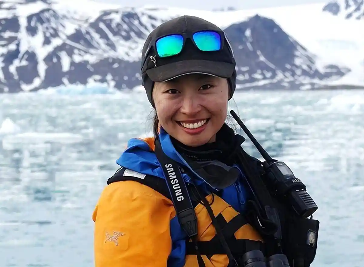 敬一丹女儿弃亿万家产赴乡村支教，简朴穿搭引热议