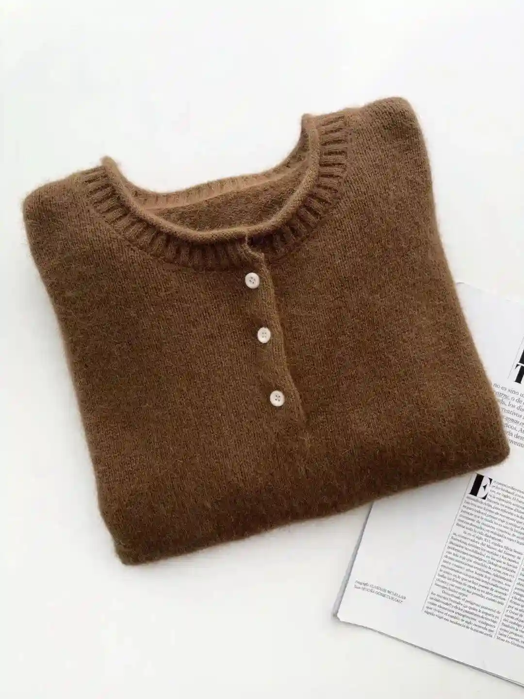 白百何慵懒文艺范穿搭曝光！灰毛衣配牛仔裤秒杀全场