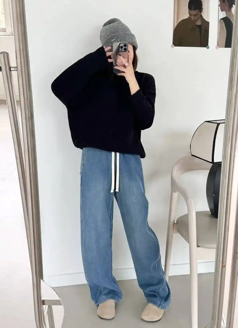 白百何慵懒文艺范穿搭曝光！灰毛衣配牛仔裤秒杀全场