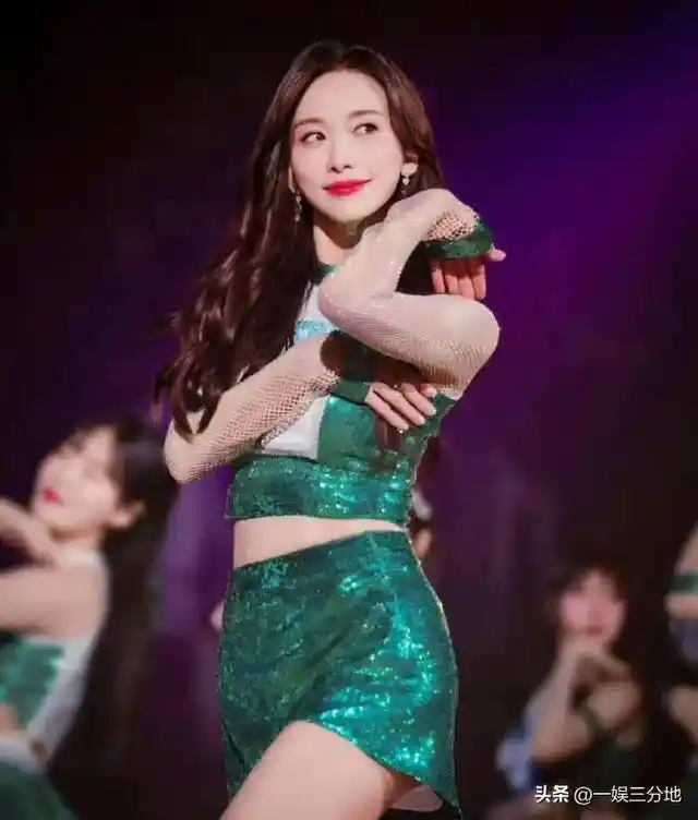 林志玲回国后转型啦啦队？性感造型引热议