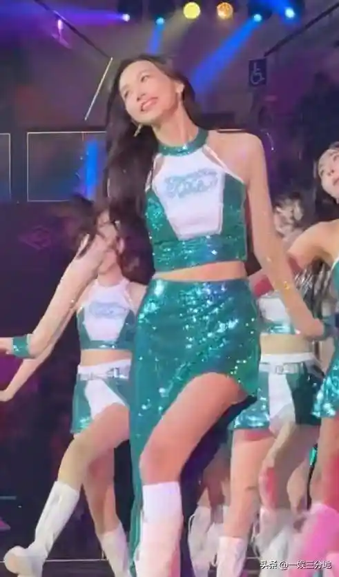 林志玲回国后转型啦啦队？性感造型引热议