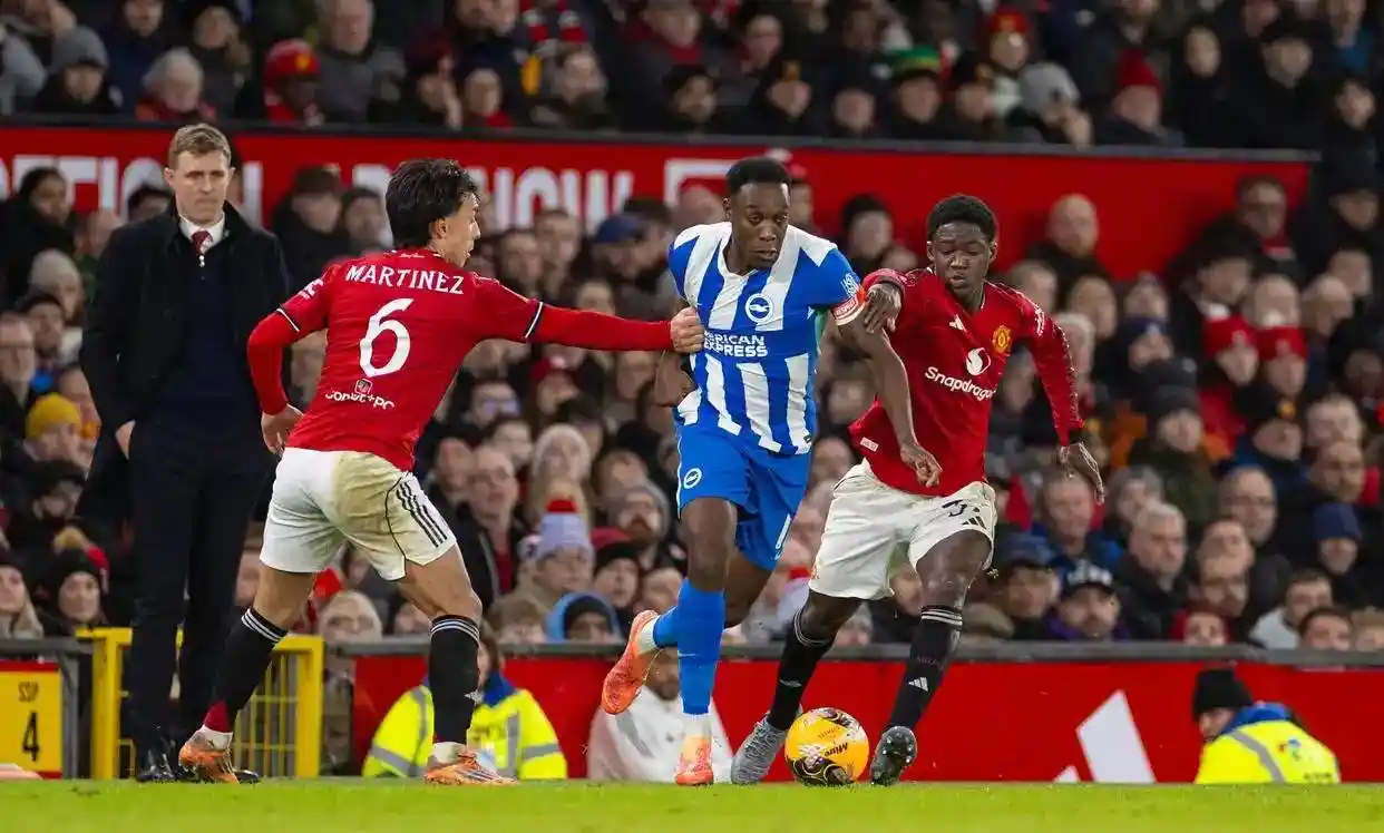 曼联爆冷遭布莱顿淘汰，足总杯惨遭一轮游引球迷怒斥奇耻大辱