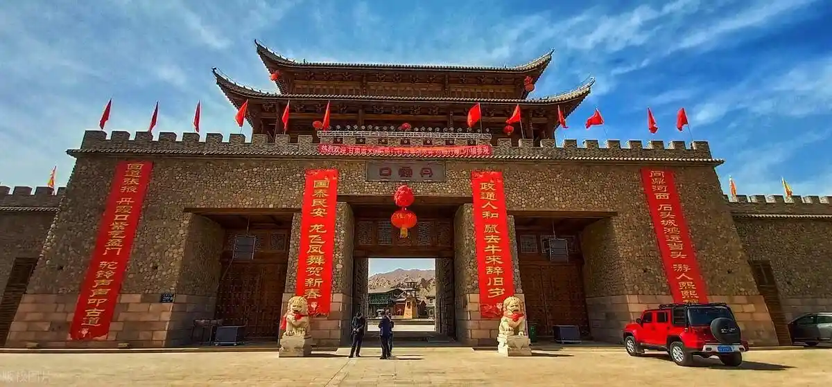 100个甘肃必去景点大揭秘：选对这些，不虚此行！