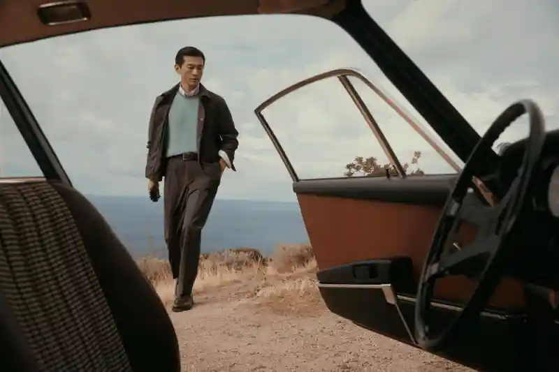 CANALI 2026春夏「Impeccabile」系列震撼发布：以太空级精纺面料重构夹克美学，匠艺登峰造极