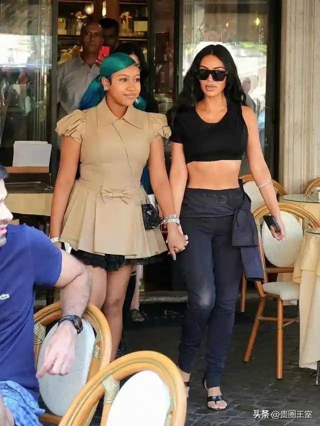 12岁小西北化身街头保镖，卡戴珊家族惊现非主流守护者