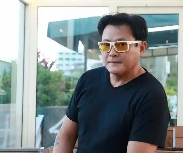 张利华婚内出轨曝光，年入500万卖保险背后竟有整容变脸之谜