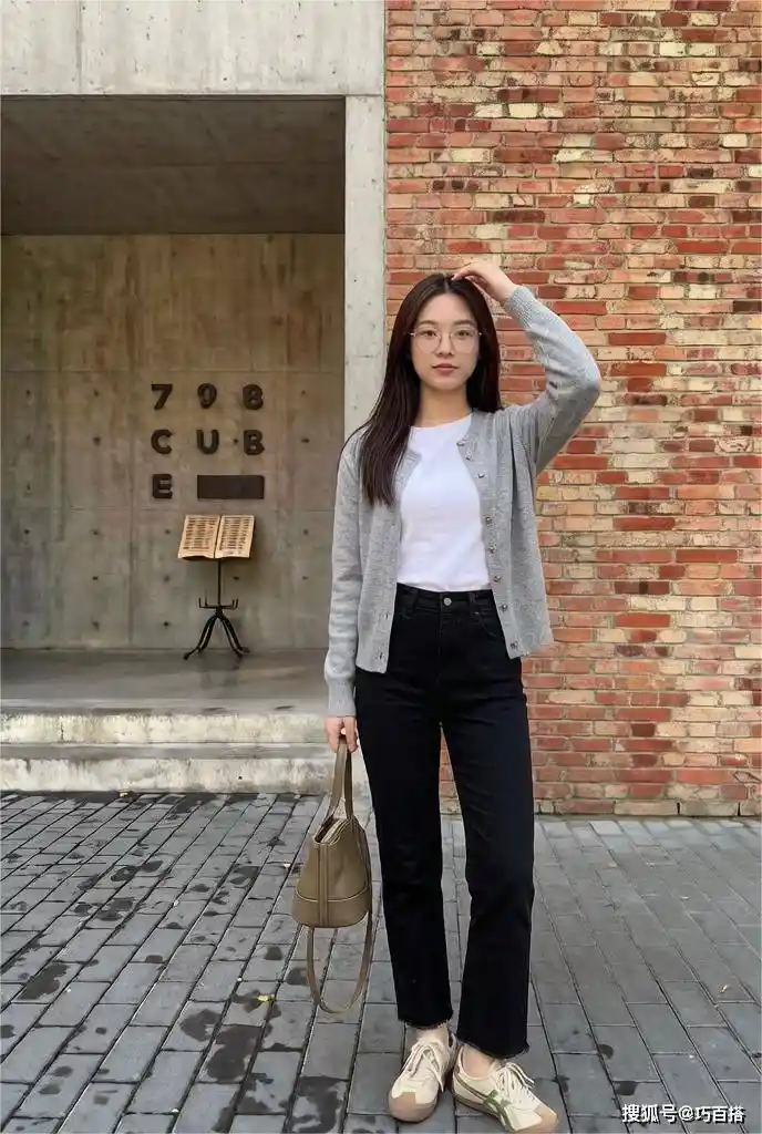 九分裤穿出高级感的秘密曝光！选对款式+搭配，轻松提升整体氛围感