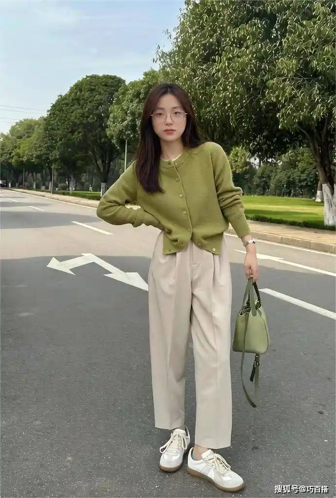 九分裤穿出高级感的秘密曝光！选对款式+搭配，轻松提升整体氛围感