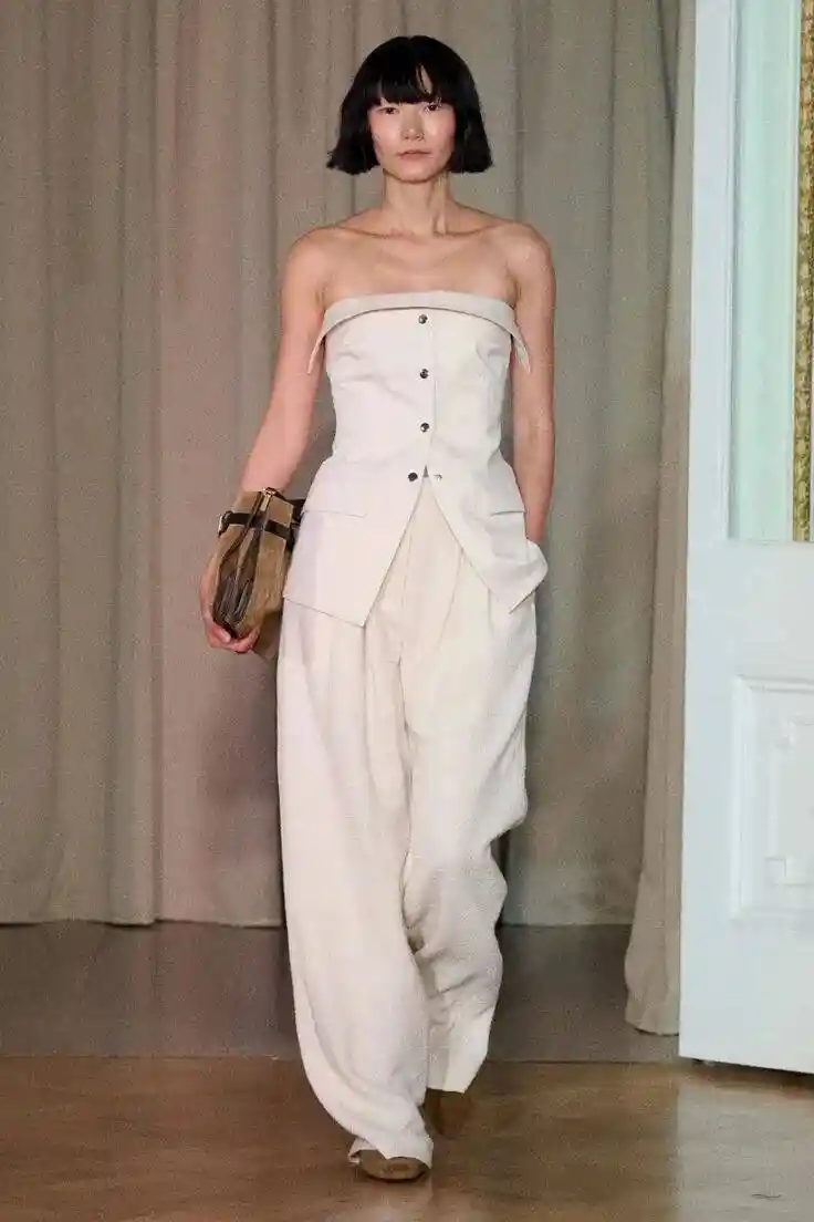 2026夏装新革命：八大颠覆性流行趋势抢先看！