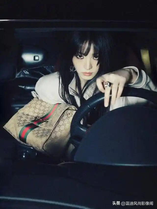 田曦薇Gucci造型：甜酷之间，定义摩登新美学