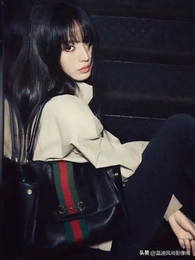 田曦薇Gucci造型：甜酷之间，定义摩登新美学