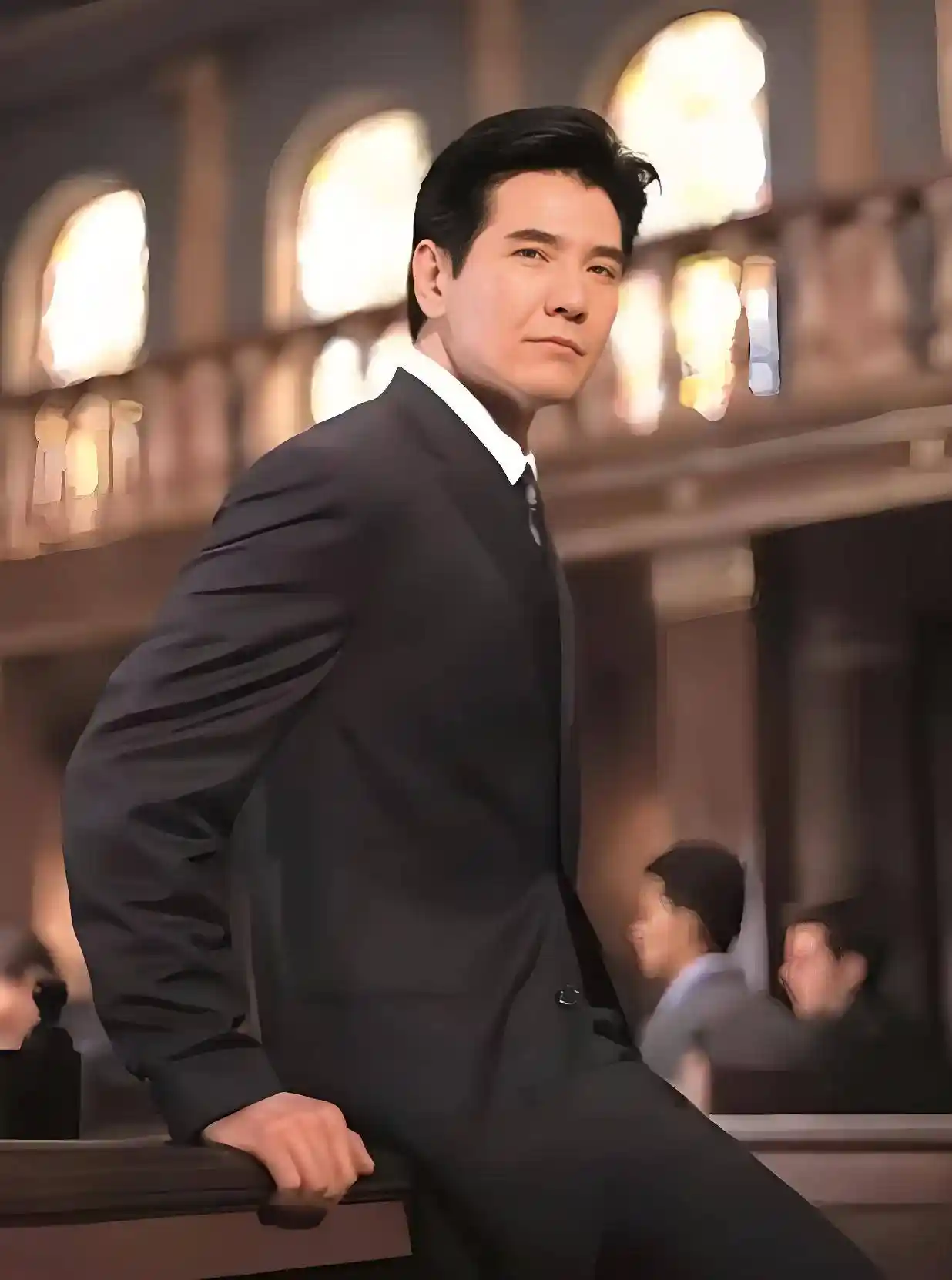 费翔独居养猫，父母双逝无子女，却被亲戚暗中盯上遗产？