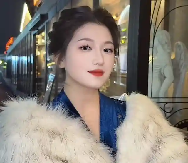 网红阿桃婚房遭背叛曝光，出轨现场直呼快感十足