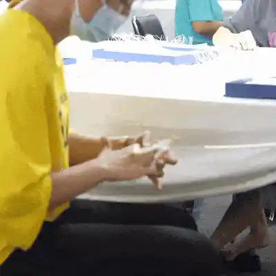 夏日闪耀新宠:珍珠项链引领夺目时尚风潮