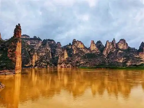甘肃100景大揭秘！这份西北宝藏地图火了，旅行达人连夜收藏